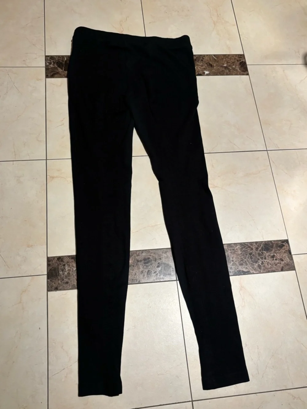 VINCE Black Full-Length Leggings - Picture 2 of 3